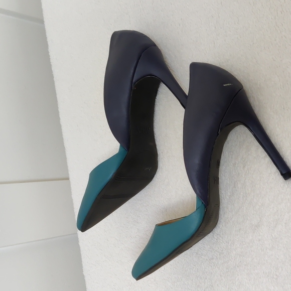 3 for $25 Sale!!! Mia Teal & Navy pumps size 7.5 - Picture 4 of 6